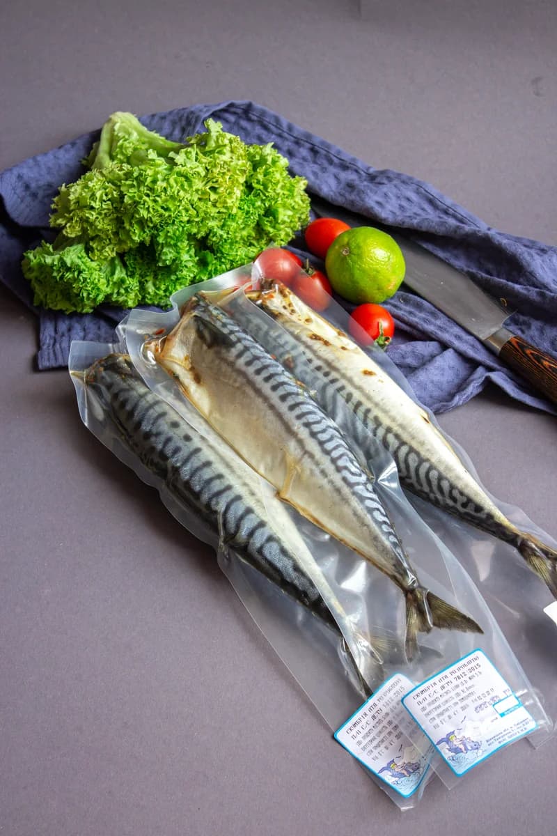 Скумбрія пряного посолу без голови вакуумна упаковка (м. Хмільник)